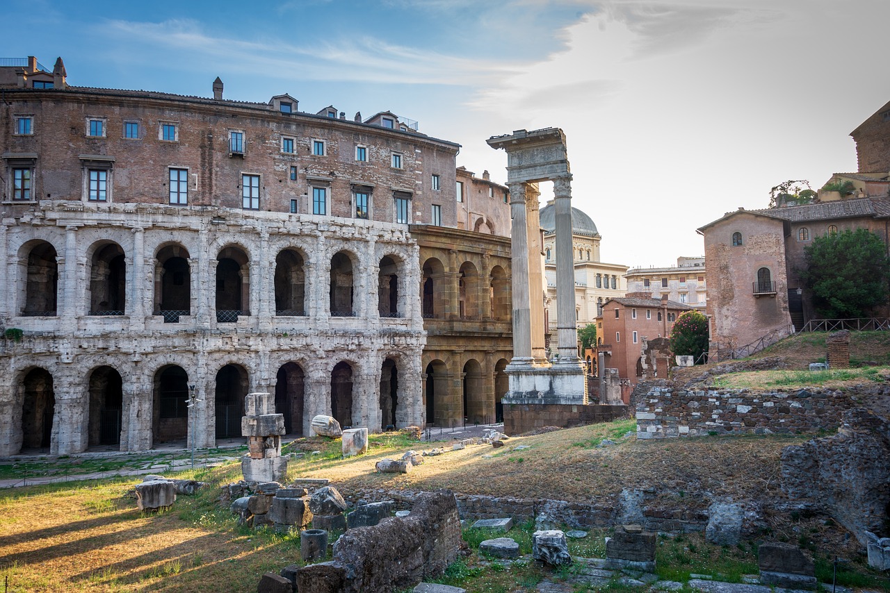 The Influence of Ancient Roman Culture on Modern Governance